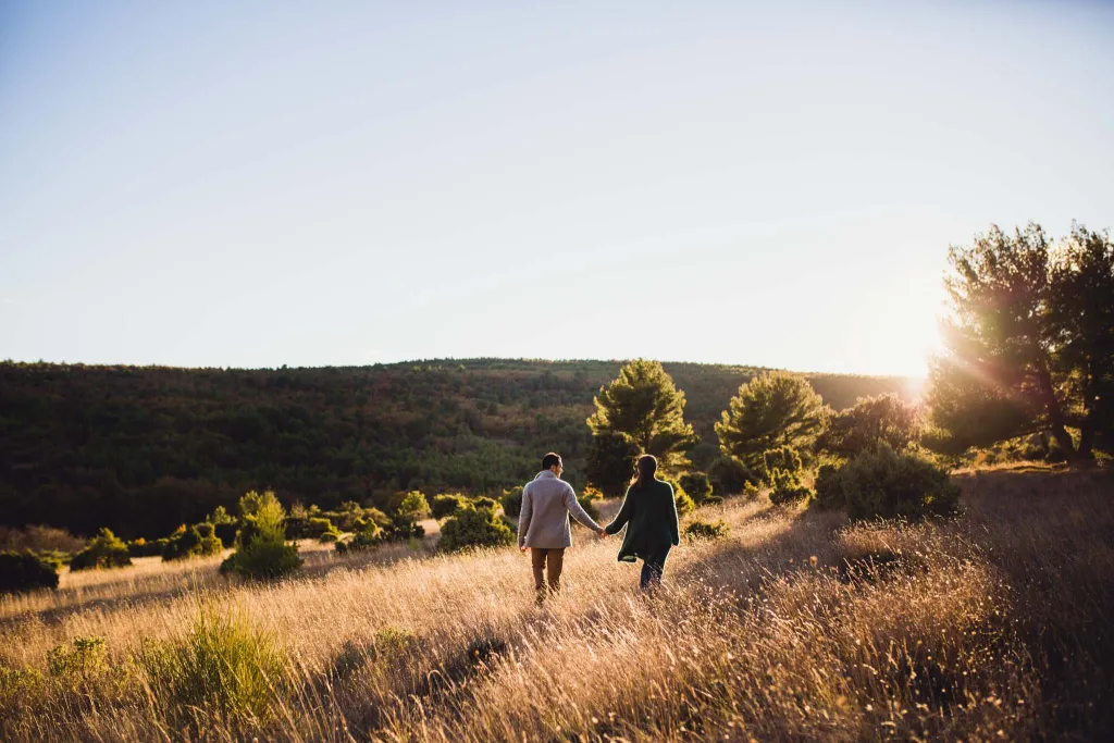 Séance couple aux terres rouges à la sainte victoire – Le Tholonet, Sainte-Victoire, photo 14