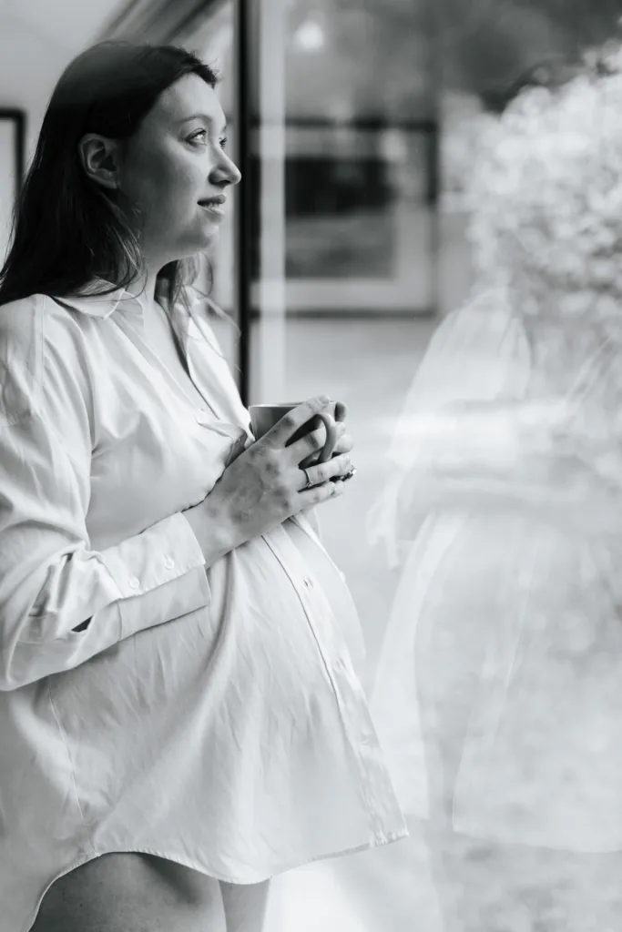 La photographie pour aider la femme enceinte à s'accepter pleinement et se voir autrement., photo 16