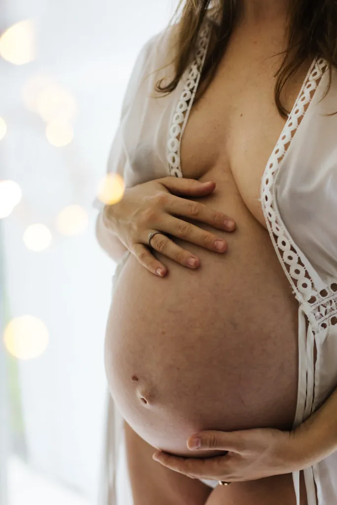 La photographie pour aider la femme enceinte à s'accepter pleinement et se voir autrement., photo 12