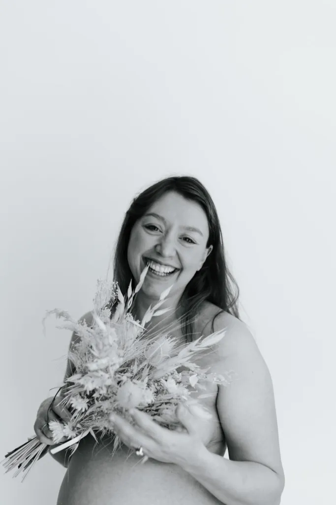 La photographie pour aider la femme enceinte à s'accepter pleinement et se voir autrement., photo 9